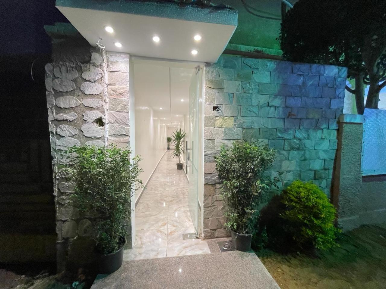 Basha Pyramids Inn Kafret el-Gabal Exteriör bild