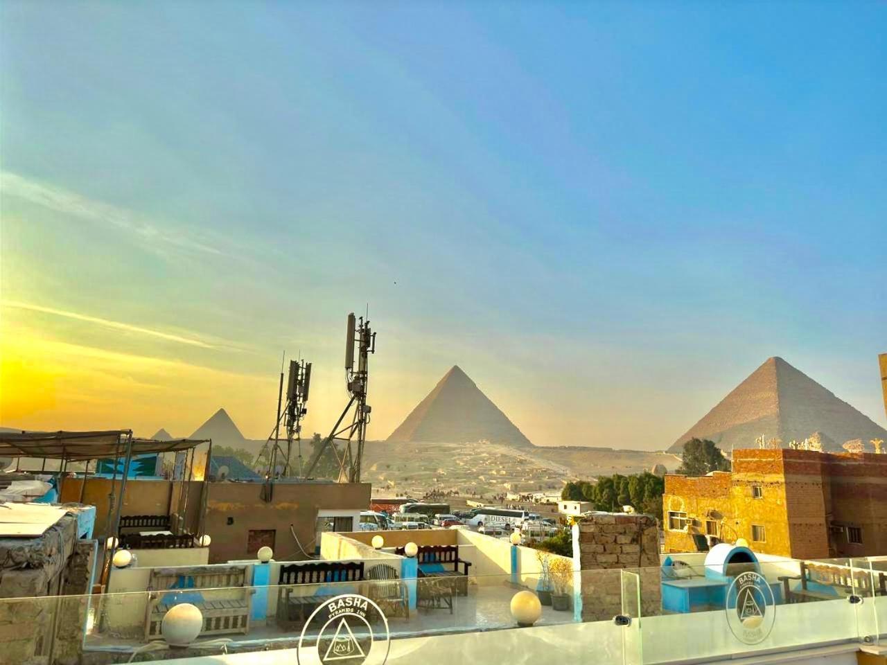 Basha Pyramids Inn Kafret el-Gabal Exteriör bild